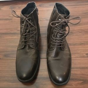 Men’s lace up brown boots